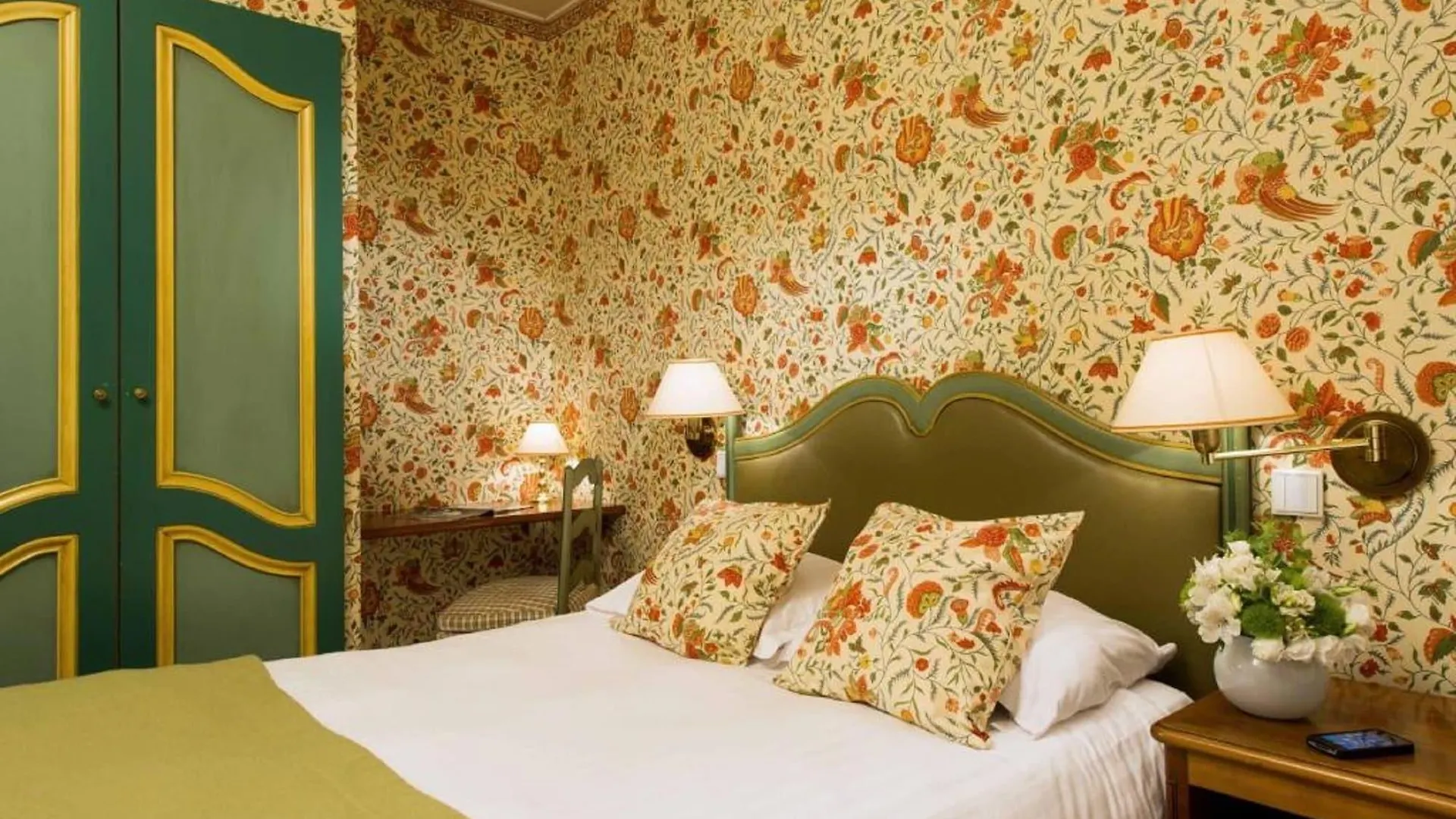 Le Regent Hotel