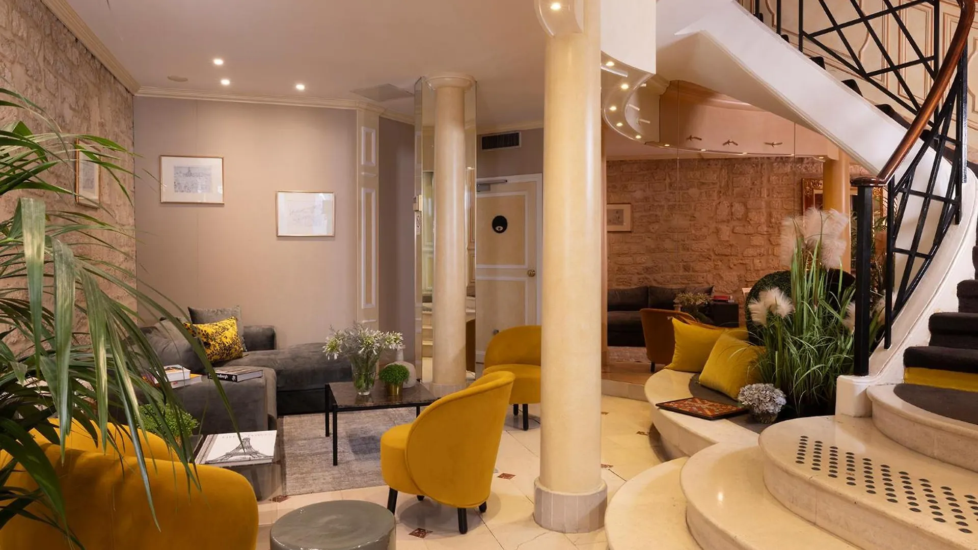 Hotel Le Regent 3*