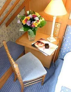 Otel Le Regent Paris